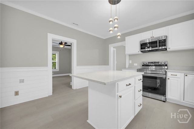 943 S Pond Street, Toccoa, GA 30577