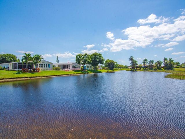 3700 Sandlace Court, Port St Lucie, FL 34952