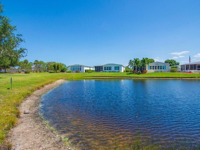 3700 Sandlace Court, Port St Lucie, FL 34952