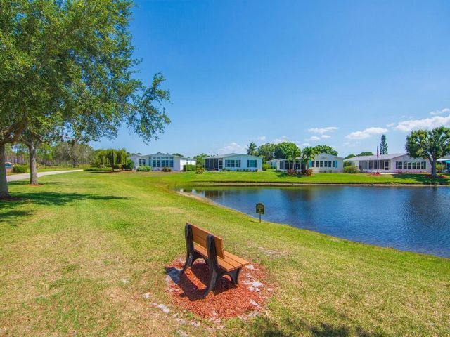 3700 Sandlace Court, Port St Lucie, FL 34952