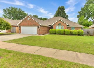 4016 Mayfair Drive, Norman, OK 73072