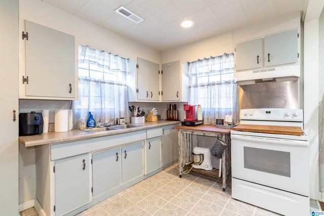 9 OIL TANK ROAD, Maplesville, AL 36750