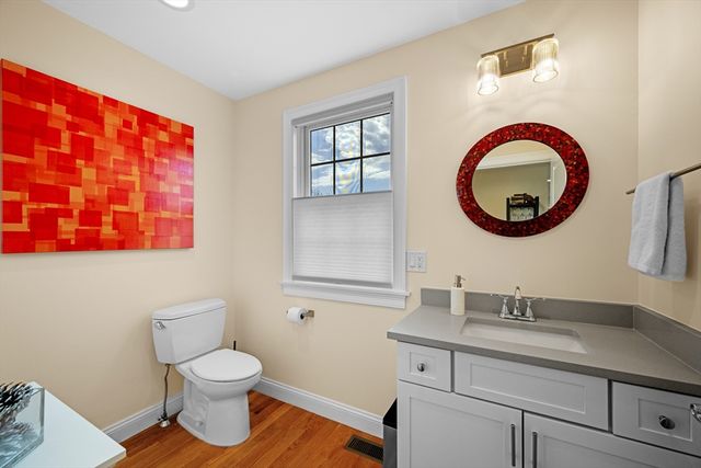 155 Green Street 4, Marblehead, MA 01945
