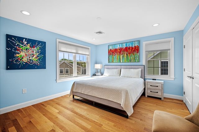155 Green Street 4, Marblehead, MA 01945