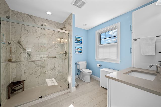 155 Green Street 4, Marblehead, MA 01945