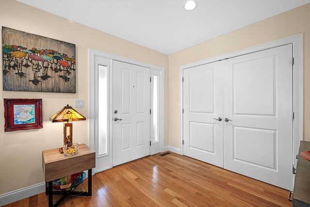 155 Green Street 4, Marblehead, MA 01945