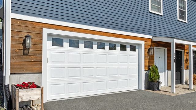 155 Green Street 4, Marblehead, MA 01945