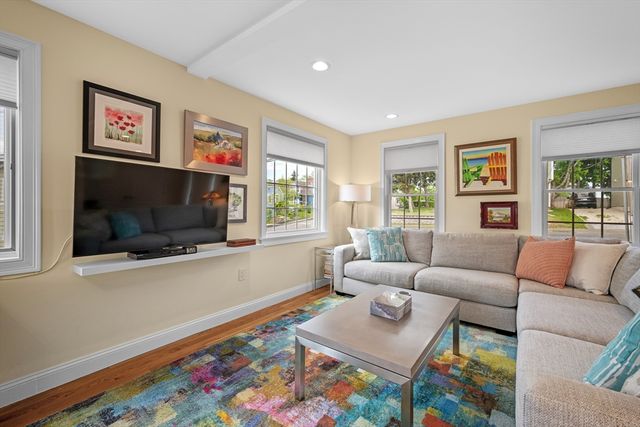 155 Green Street 4, Marblehead, MA 01945