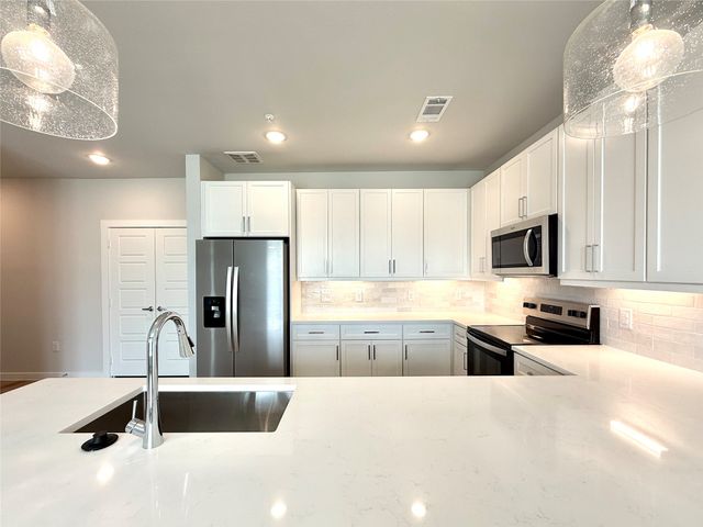 2239 Moonflower Court Bldg 21-2239, Mansfield, TX 76063