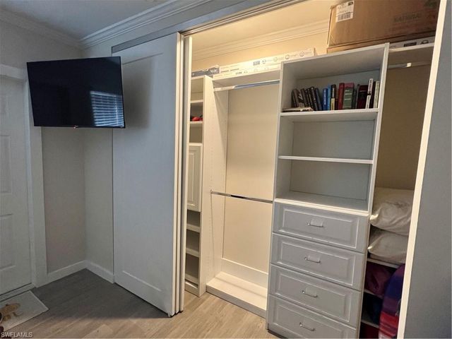 473 12th AVE S # B6, Naples, FL 34102