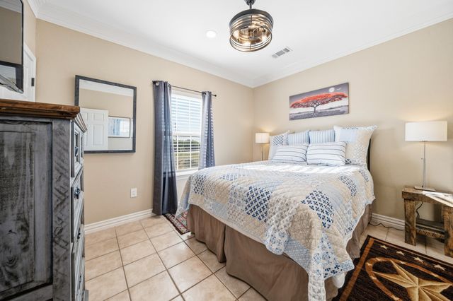 10081 Crestridge Drive, Whitney, TX 76692