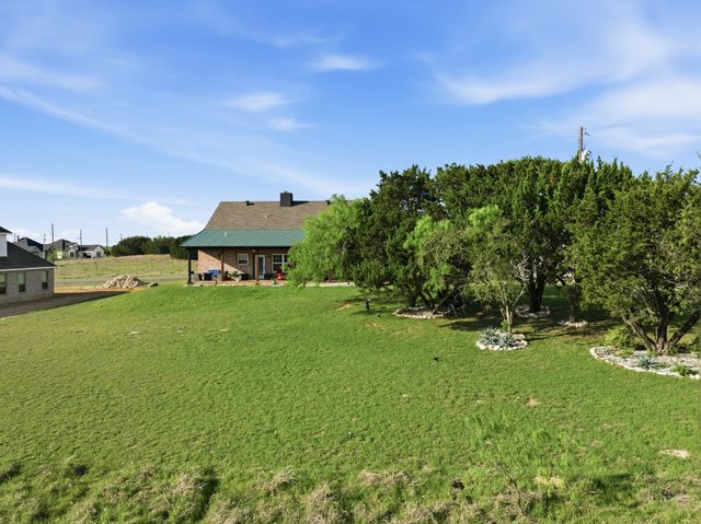 10081 Crestridge Drive, Whitney, TX 76692