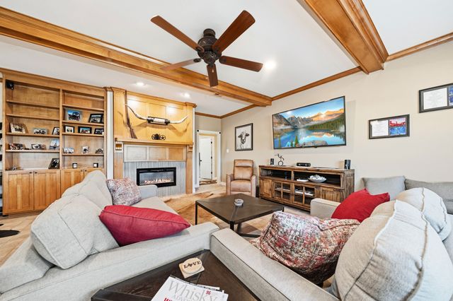 10081 Crestridge Drive, Whitney, TX 76692