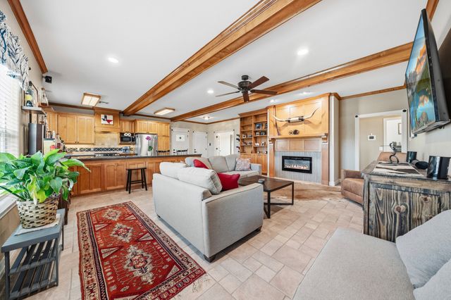 10081 Crestridge Drive, Whitney, TX 76692