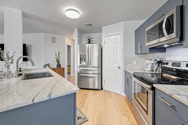 2002 E Gann Hill DR, Cedar Park, TX 78613