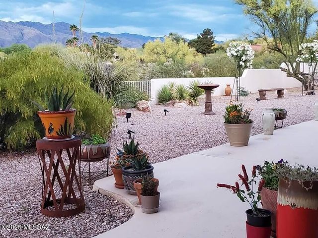 4165 N Avenida Del Cazador, Tucson, AZ 85718