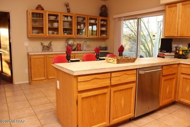 4165 N Avenida Del Cazador, Tucson, AZ 85718