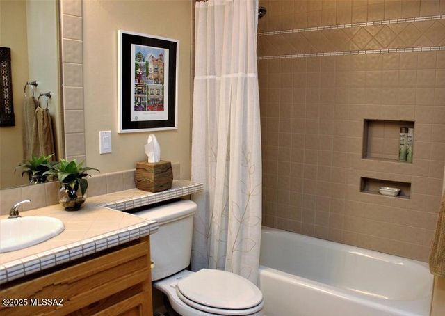 4165 N Avenida Del Cazador, Tucson, AZ 85718