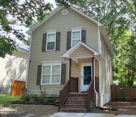 702 Brye Street, Durham, NC 27703