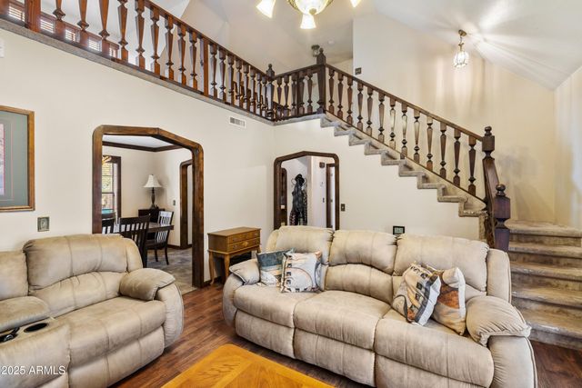 2 WOODSIDE Drive, Prescott, AZ 86305