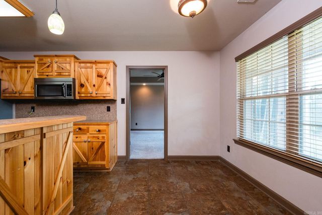 4951 Dixie Lane, Benton, AR 72019