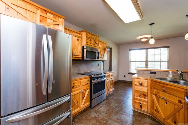 4951 Dixie Lane, Benton, AR 72019