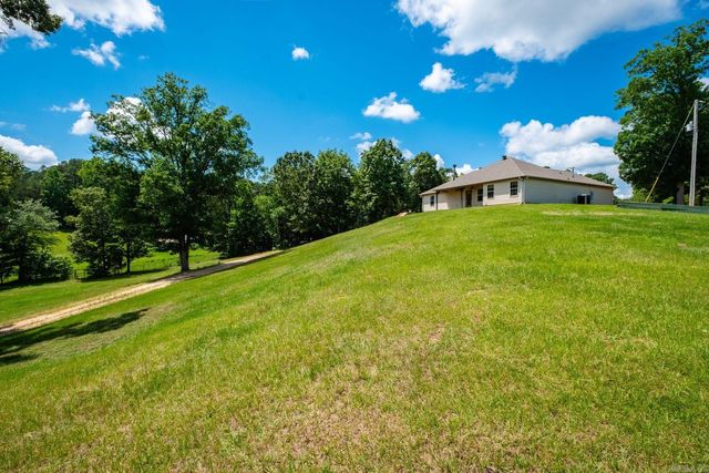 4951 Dixie Lane, Benton, AR 72019