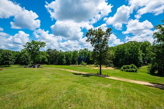 4951 Dixie Lane, Benton, AR 72019