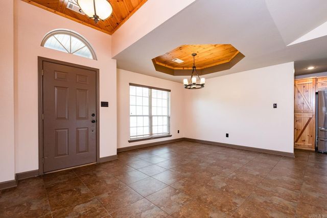4951 Dixie Lane, Benton, AR 72019