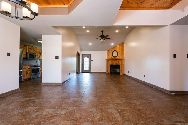 4951 Dixie Lane, Benton, AR 72019