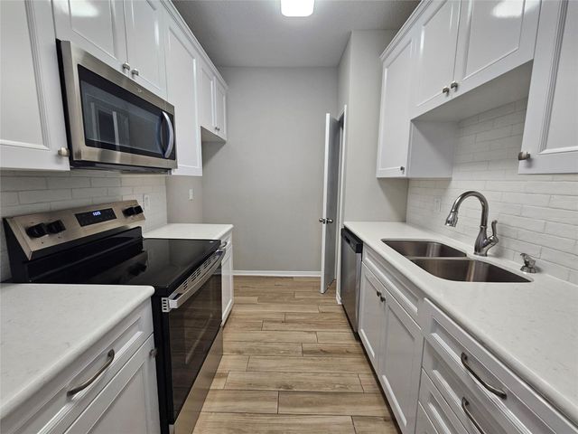 9800 Pagewood Lane 3006, Houston, TX 77042