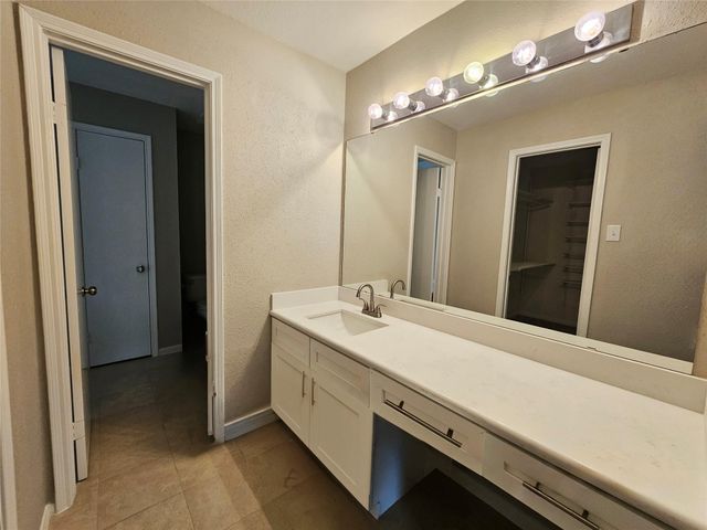 9800 Pagewood Lane 3006, Houston, TX 77042