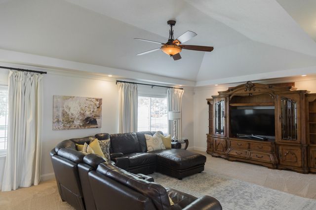 1308 W 24th Street, Plainview, TX 79072