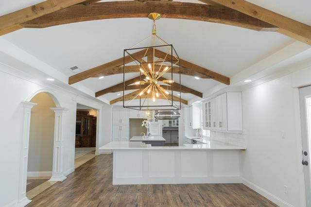 1308 W 24th Street, Plainview, TX 79072