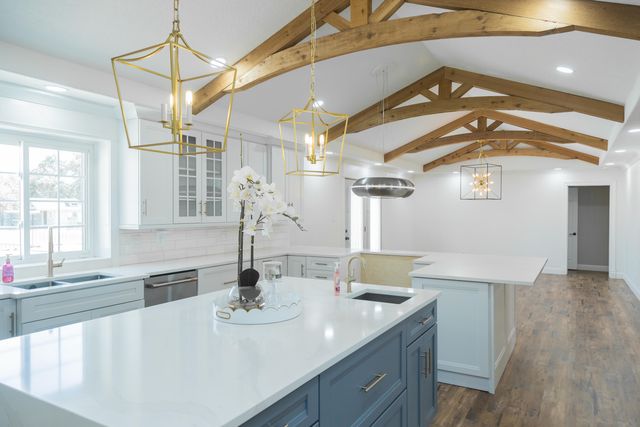 1308 W 24th Street, Plainview, TX 79072