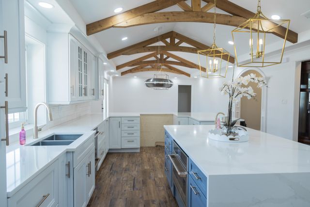 1308 W 24th Street, Plainview, TX 79072