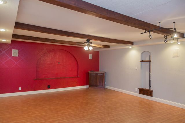 1308 W 24th Street, Plainview, TX 79072