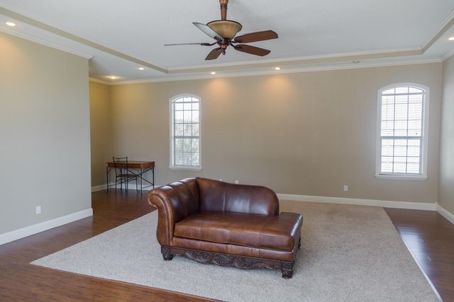 1308 W 24th Street, Plainview, TX 79072