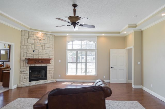 1308 W 24th Street, Plainview, TX 79072