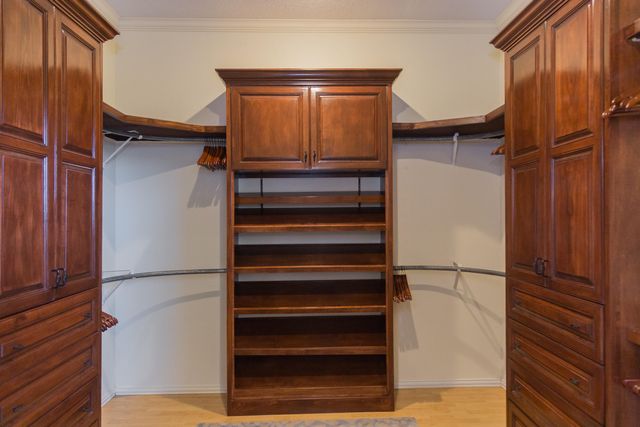 1308 W 24th Street, Plainview, TX 79072