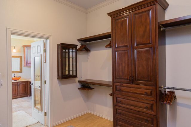 1308 W 24th Street, Plainview, TX 79072