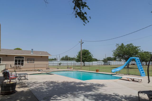 1308 W 24th Street, Plainview, TX 79072
