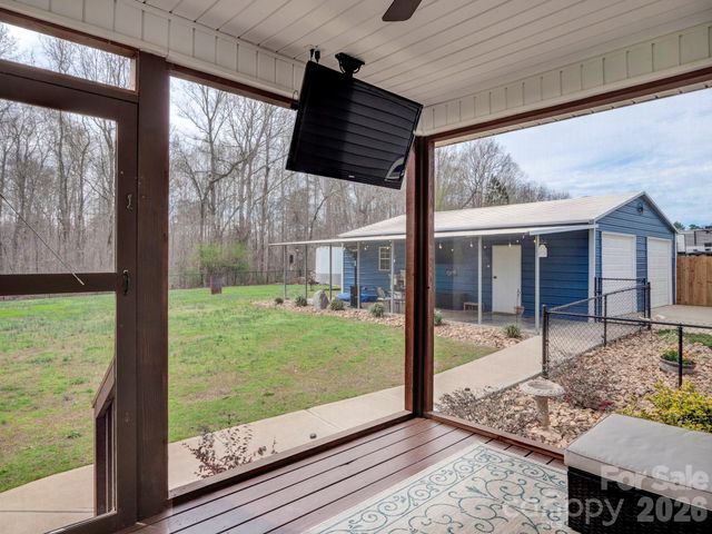 2979 Greenleaf Road, Clover, SC 29710