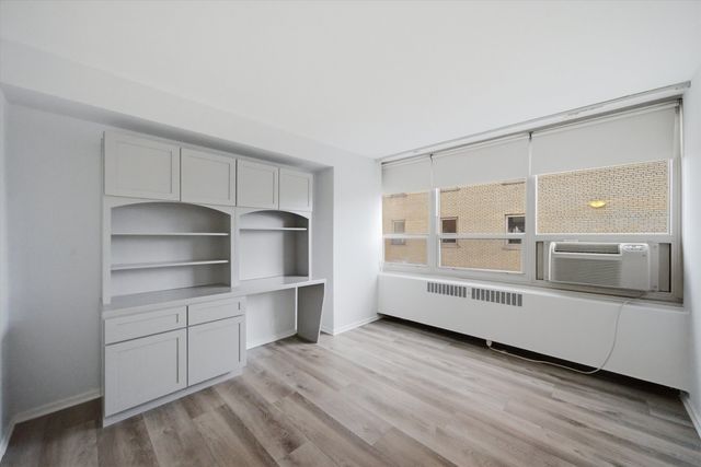 3950 N Lake Shore Drive 411B, Chicago, IL 60613