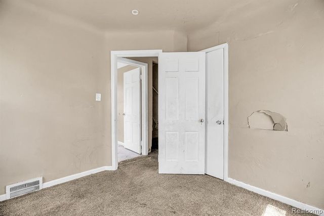 18505 Ashton Avenue, Detroit, MI 48219