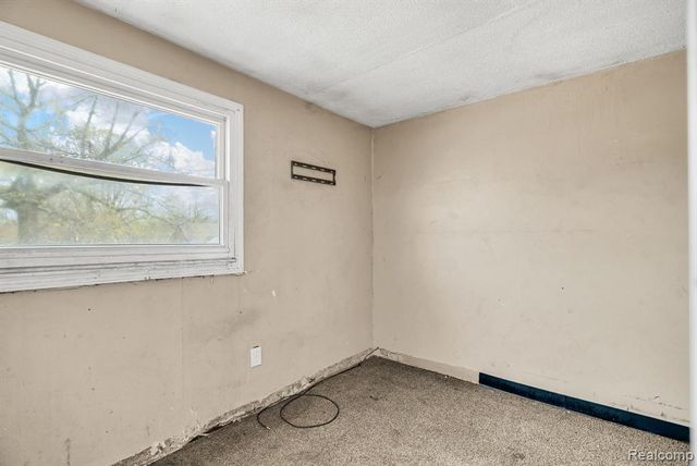 18505 Ashton Avenue, Detroit, MI 48219