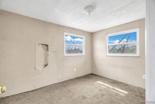 18505 Ashton Avenue, Detroit, MI 48219