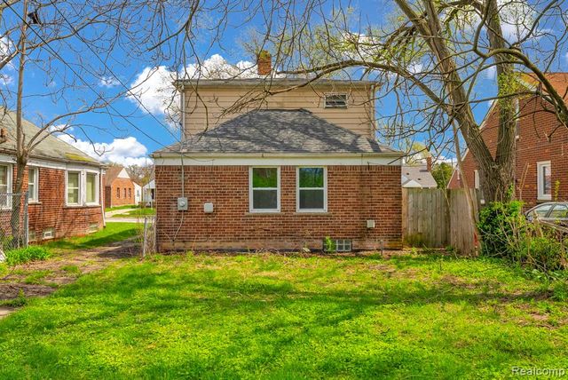 18505 Ashton Avenue, Detroit, MI 48219