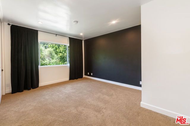 503 N Greencraig Road, Los Angeles, CA 90049