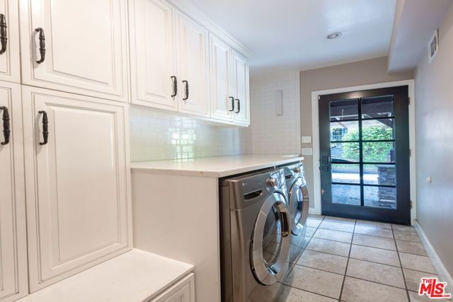 503 N Greencraig Road, Los Angeles, CA 90049